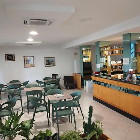 Hotel Irene Riccione Buitenkant foto