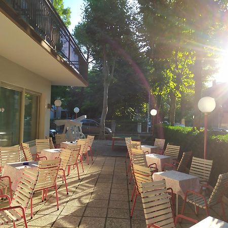 Hotel Irene Riccione Buitenkant foto
