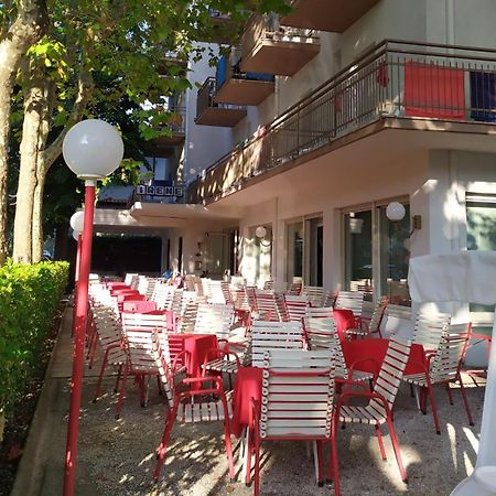 Hotel Irene Riccione Buitenkant foto