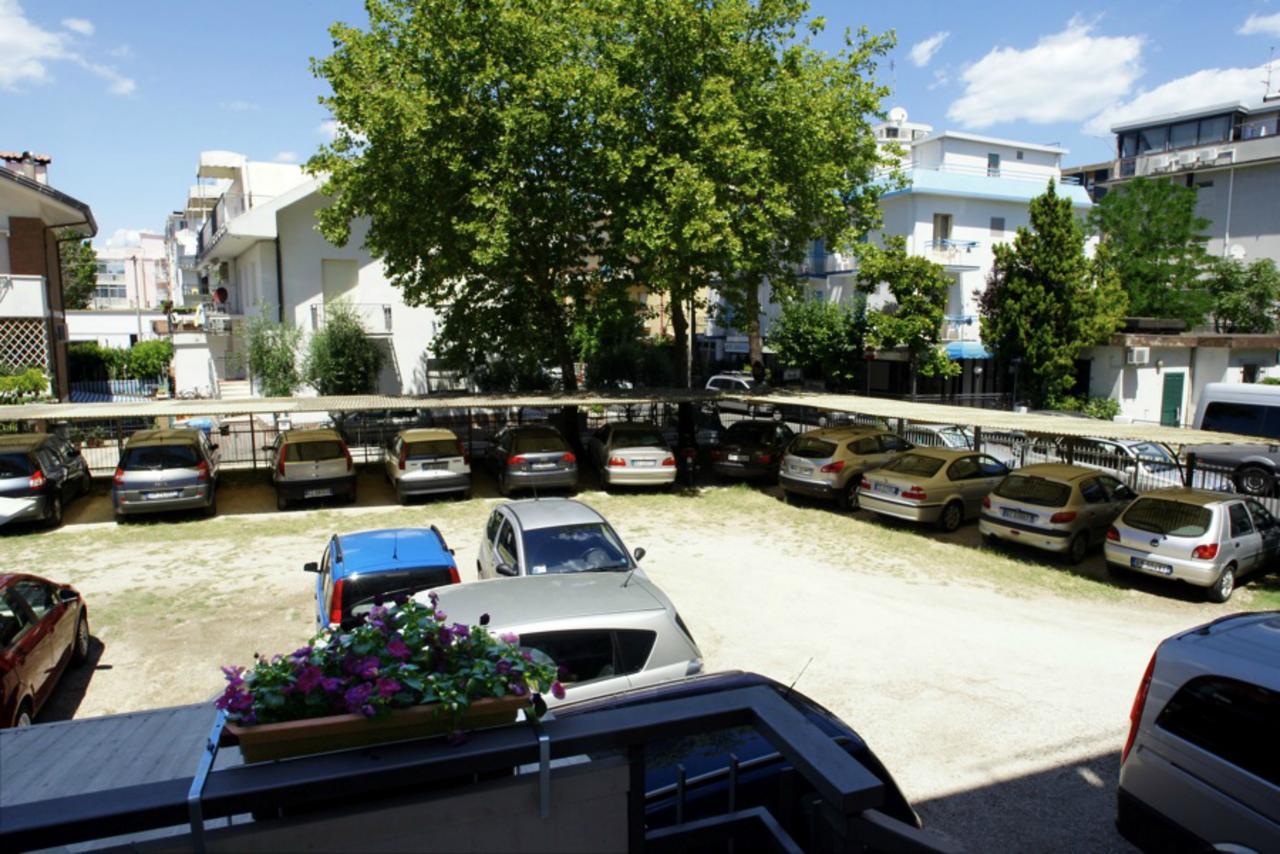 Hotel Irene Riccione Buitenkant foto