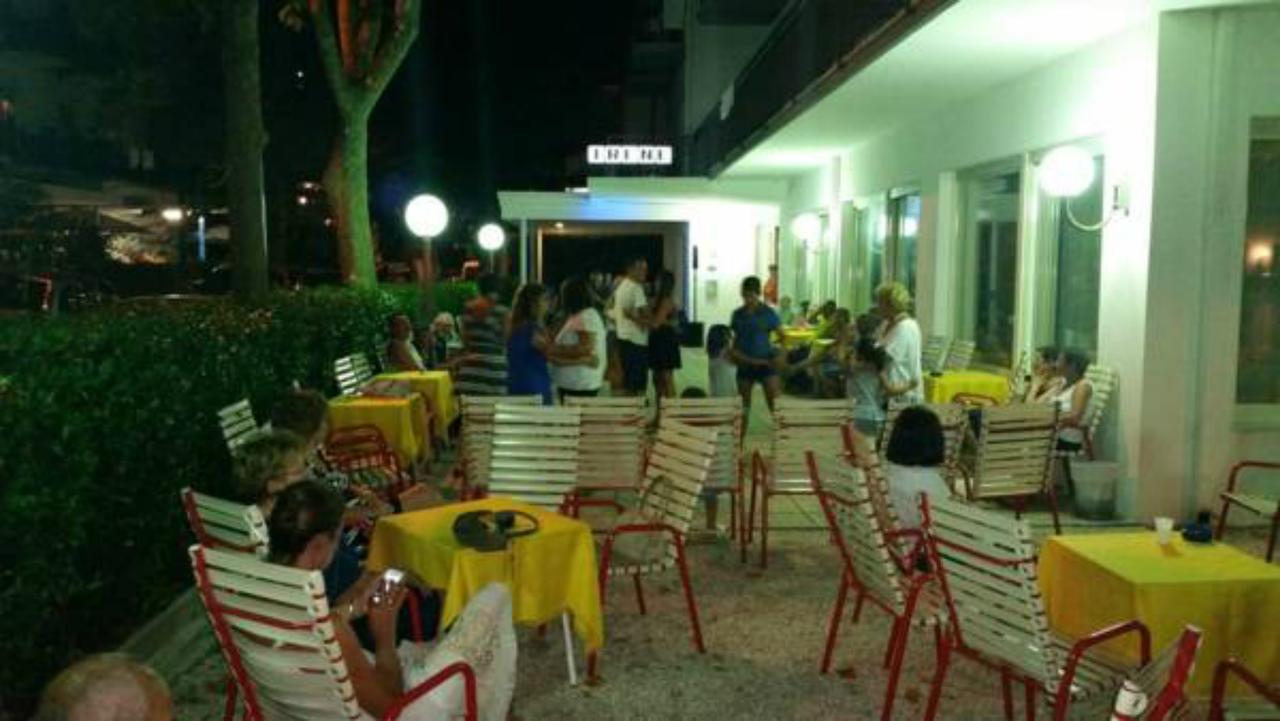 Hotel Irene Riccione Buitenkant foto