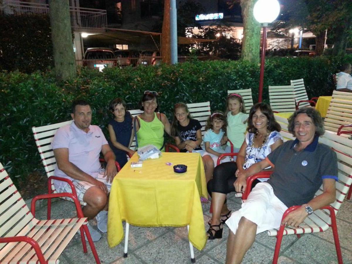 Hotel Irene Riccione Buitenkant foto